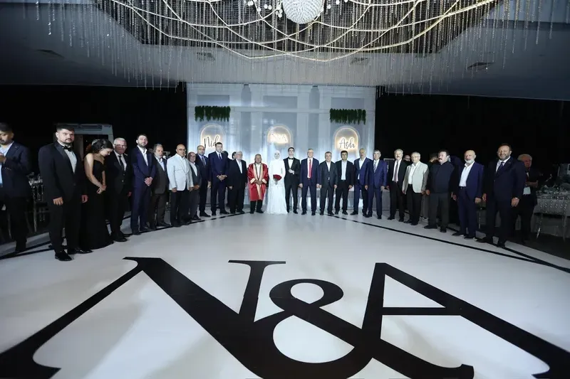 Kulular ailesinin mutlu günü

