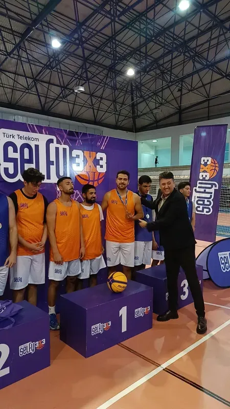 ERÜ’de 3X3 turnuvası sona erdi
