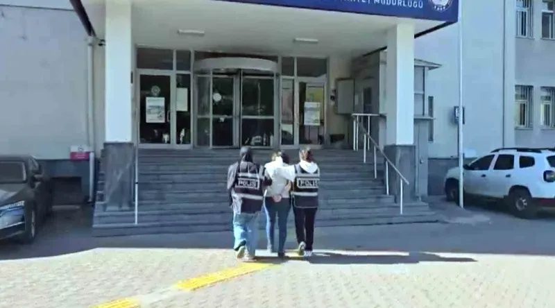 10 ilde 51 yıl hapis cezası ile aranan dolandırıcı, Kayseri’de yakalandı
