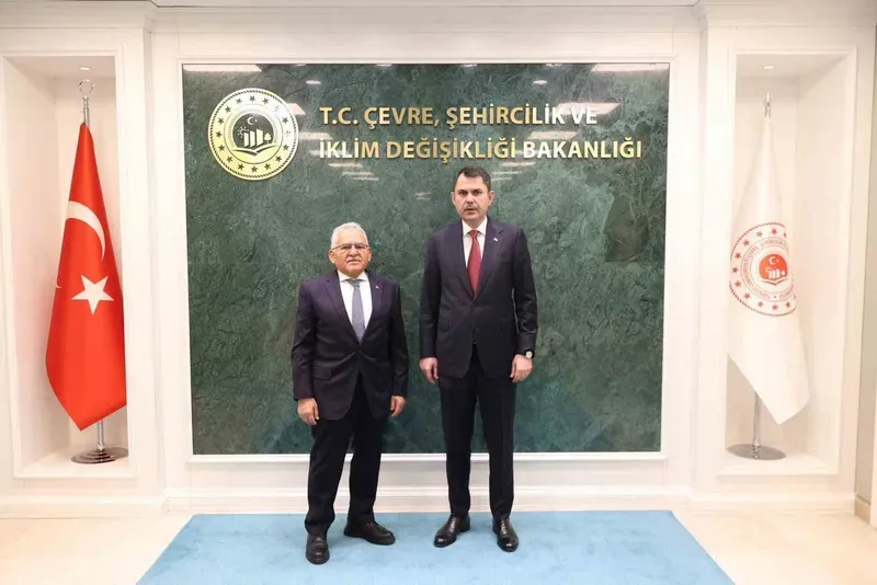 Başkan Büyükkılıç’tan Bakan Kurum’a ziyaret
