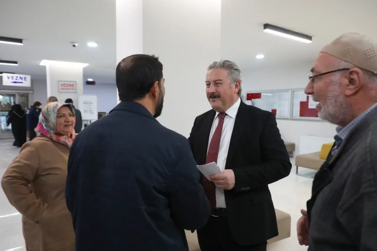 Mustafa Palancıoğlu emlak vergisini vezneden ödedi