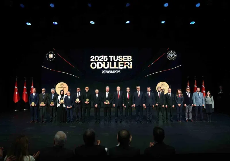 Cumhurbaşkanı Erdoğan’dan ERÜ’ye ödül
