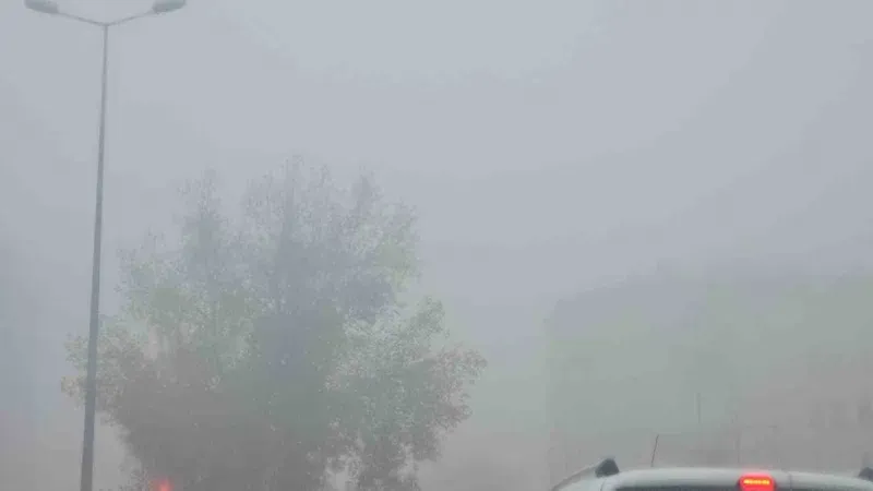 Kayseri’de sis görüş mesafesini düşürdü
