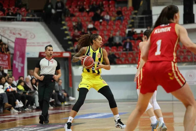 Kadınlar Basketbol Süper Ligi: Melikgazi Kayseri Basketbol: 79 - Fenerbahçe Opet: 93
